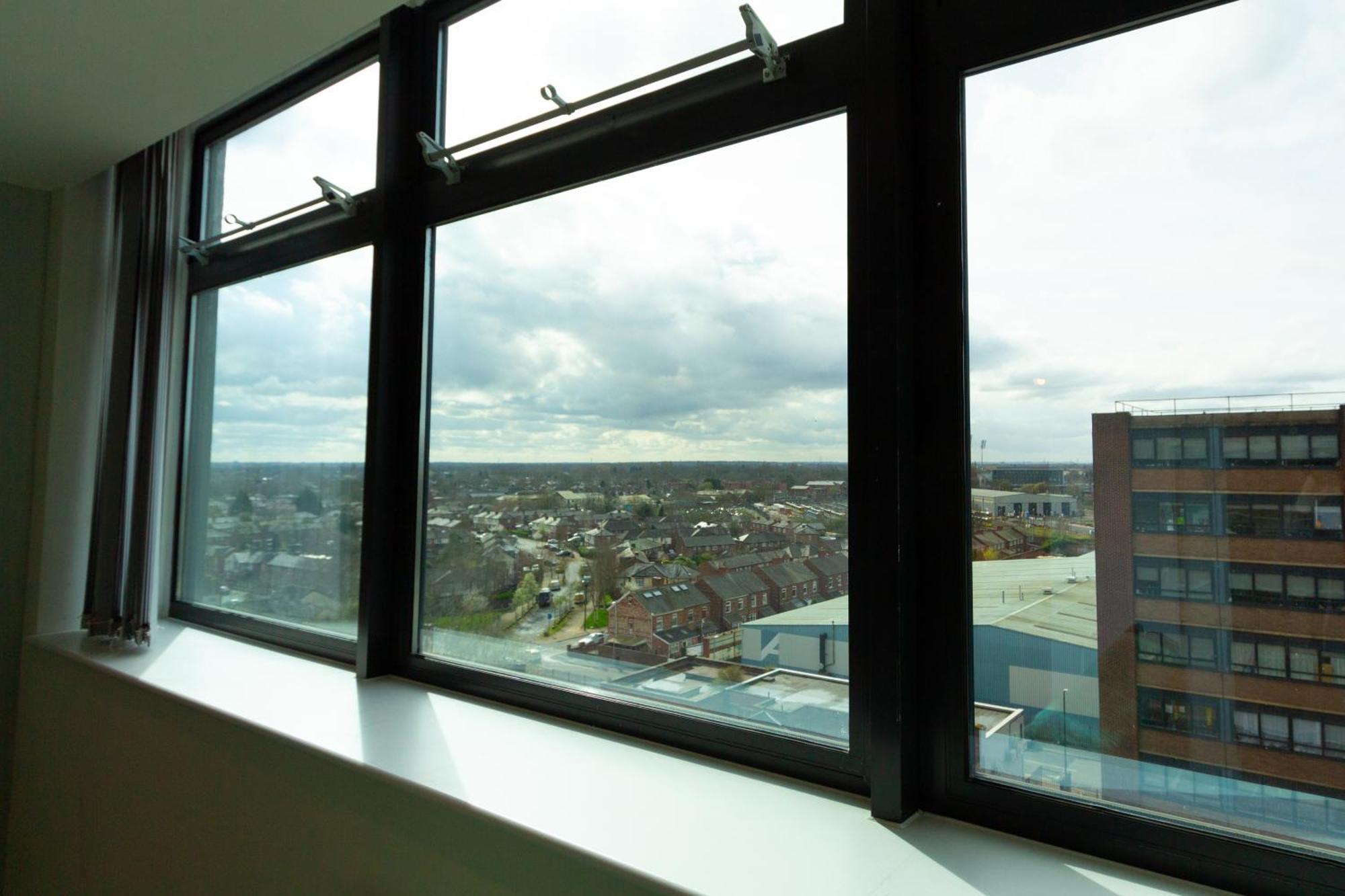 Dashing 1br Penthouse Near Mcr Stadiums Appartement
